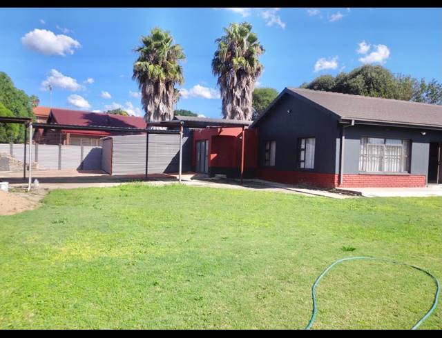 14 BEDROOM HOUSE FOR SALE IN IVY PARK